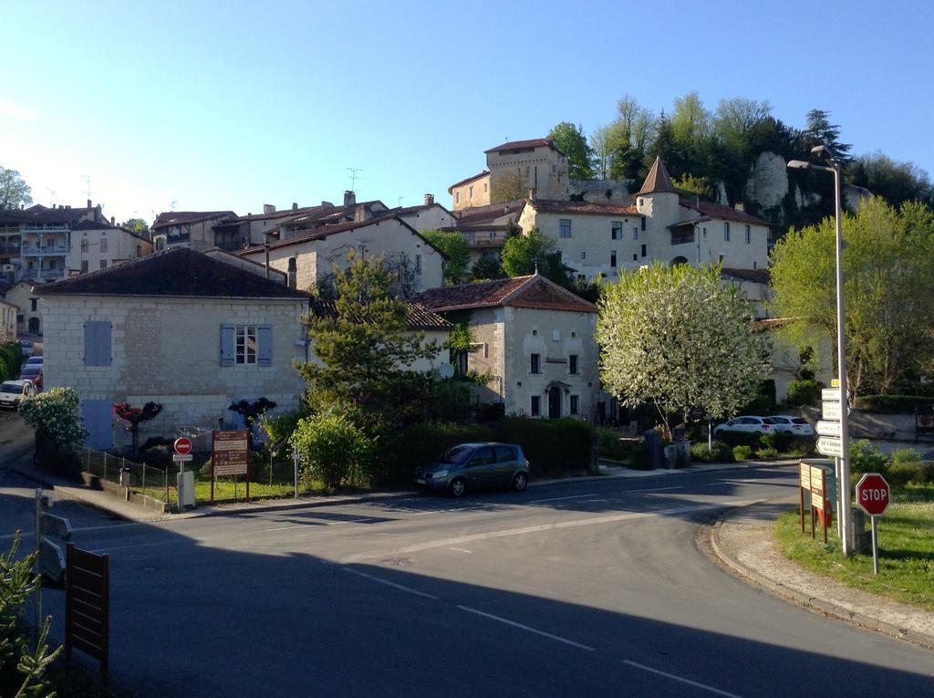 L'Hotel Du Perigord Aubeterre-sur-Dronne Værelse billede